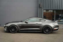 Ford Mustang V8 GT - U56369