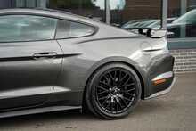 Ford Mustang V8 GT - U56369