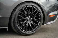 Ford Mustang V8 GT - U56369