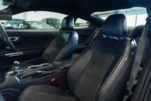 Ford Mustang V8 GT - U56369