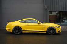 Ford Mustang V8 GT - U56371