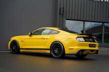 Ford Mustang V8 GT - U56371