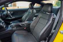 Ford Mustang V8 GT - U56371