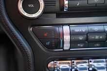 Ford Mustang V8 GT - U56371