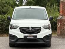 Vauxhall Combo 1.5 Turbo D 2300 Dynamic Panel Van 4dr Diesel Manual L2 H1 Euro 6 (100 ps) - U182