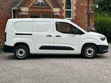 Vauxhall Combo 1.5 Turbo D 2300 Dynamic Panel Van 4dr Diesel Manual L2 H1 Euro 6 (100 ps) - U182