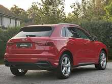 Audi Q3 TFSI S line - U194