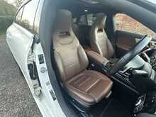 Mercedes-Benz CLA CLA250 AMG Line - U209