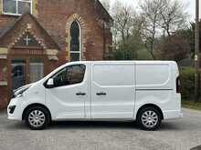 Vauxhall Vivaro 1.6 CDTi 2900 Sportive Panel Van 5dr Diesel Manual L1 H1 Euro 5 (115 ps) - U232