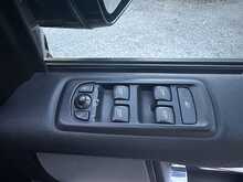 Land Rover Discovery 4 3.0 SD V6 SE Tech SUV 5dr Diesel Auto 4WD Euro 6 (s/s) (256 bhp) - U233