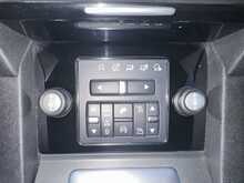 Land Rover Discovery 4 3.0 SD V6 SE Tech SUV 5dr Diesel Auto 4WD Euro 6 (s/s) (256 bhp) - U233