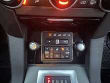 Land Rover Discovery 4 3.0 SD V6 SE Tech SUV 5dr Diesel Auto 4WD Euro 6 (s/s) (256 bhp) - U233