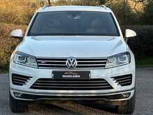Volkswagen Touareg 3.0 TDI V6 BlueMotion Tech R-Line SUV 5dr Diesel Tiptronic 4WD Euro 6 (s/s) (262 ps) - U234