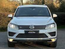 Volkswagen Touareg 3.0 TDI V6 BlueMotion Tech R-Line SUV 5dr Diesel Tiptronic 4WD Euro 6 (s/s) (262 ps) - U234