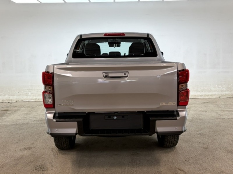 Isuzu Dl20 Dcb Pick Up 1.9 Automatic Diesel