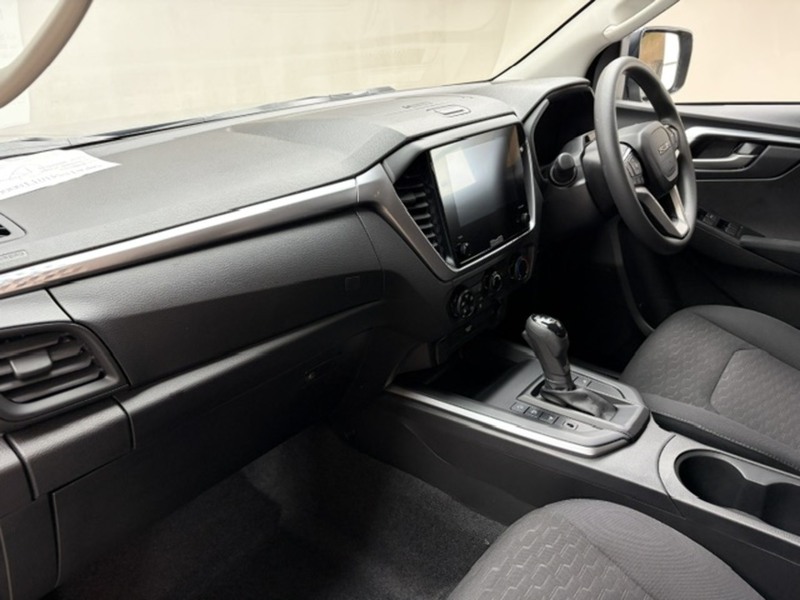 Isuzu Dl20 Dcb Pick Up 1.9 Automatic Diesel