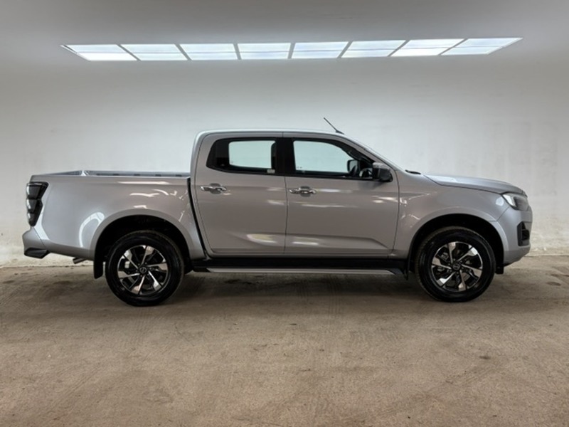 Isuzu Dl40 Dcb Pick Up 2.2 Automatic Diesel
