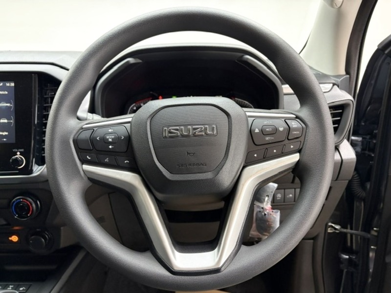 Isuzu Dl20 Dcb Pick Up 2.2 Manual Diesel