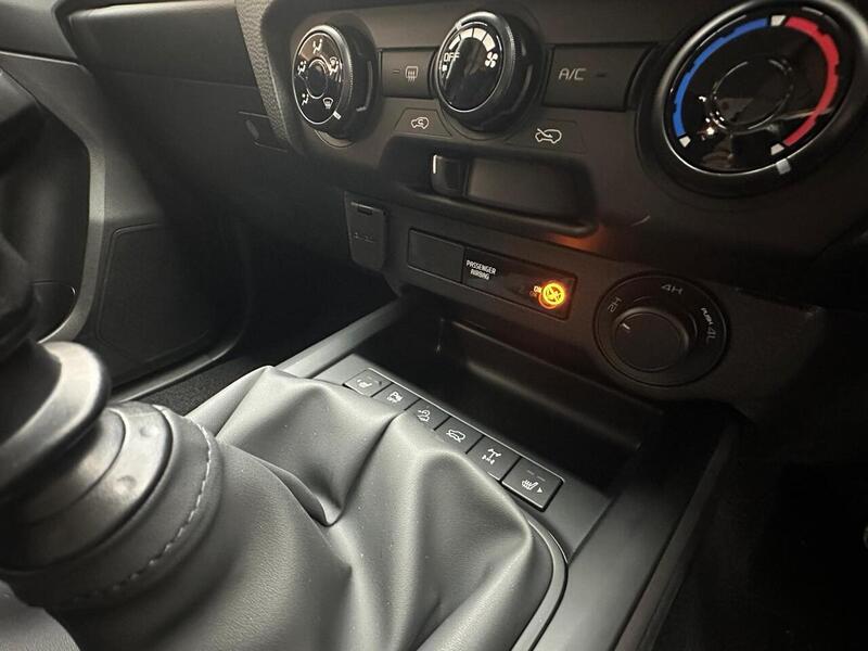 Isuzu Dl20 Dcb Pick Up 1.9 Manual Diesel