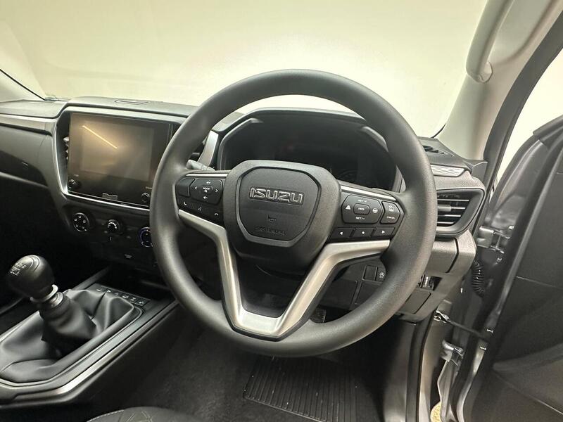 Isuzu Dl20 Dcb Pick Up 1.9 Manual Diesel