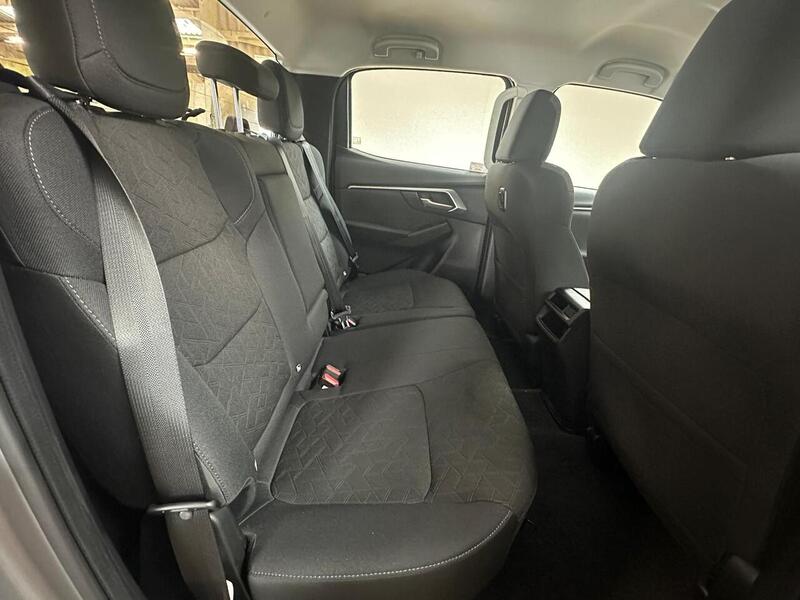 Isuzu Dl20 Dcb Pick Up 1.9 Manual Diesel