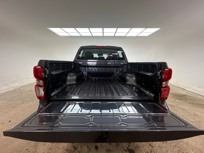 Isuzu Dl20 Dcb Pick Up 1.9 Manual Diesel