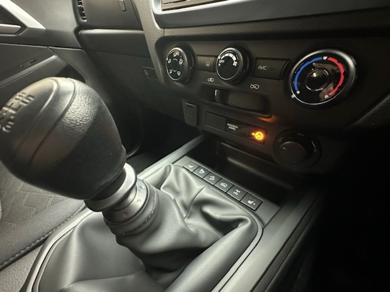 Isuzu Dl20 Dcb Pick Up 1.9 Manual Diesel