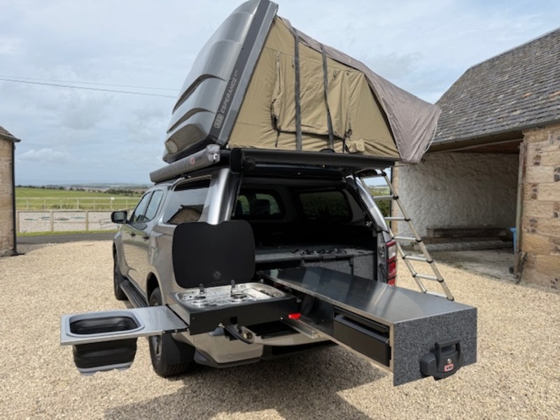 Isuzu V-Cross Dcb Pick Up 1.9 Automatic Diesel