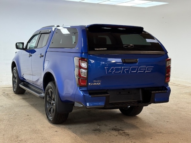 Isuzu V-Cross Dcb Pick Up 1.9 Automatic Diesel