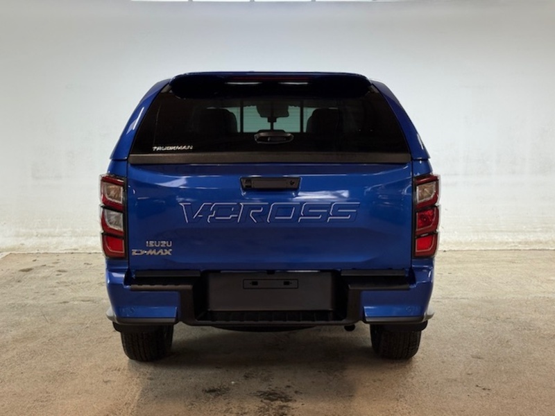 Isuzu V-Cross Dcb Pick Up 1.9 Automatic Diesel