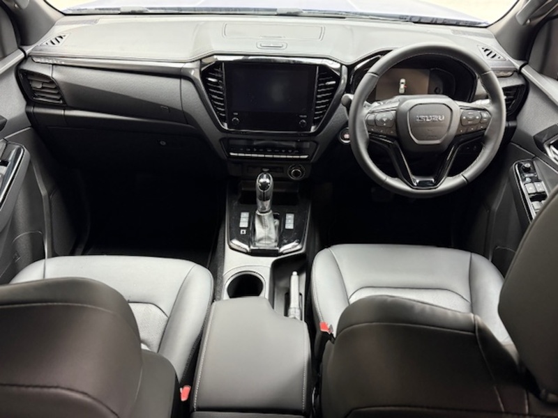 Isuzu V-Cross Dcb Pick Up 1.9 Automatic Diesel