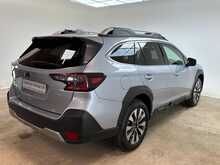 Subaru Outback Touring 