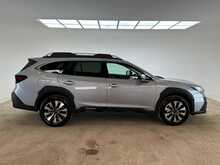 Subaru Outback Touring 