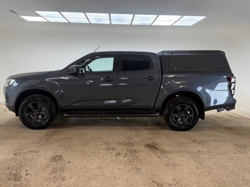 Isuzu V-Cross Dcb Pick Up 1.9 Automatic Diesel