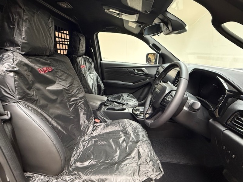 Isuzu V-Cross Dcb Pick Up 1.9 Automatic Diesel