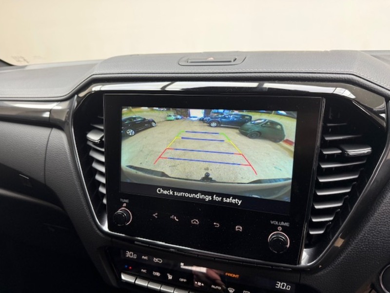 Isuzu V-Cross Dcb Pick Up 1.9 Automatic Diesel