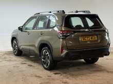 Subaru Forester i e-Boxer Limited 