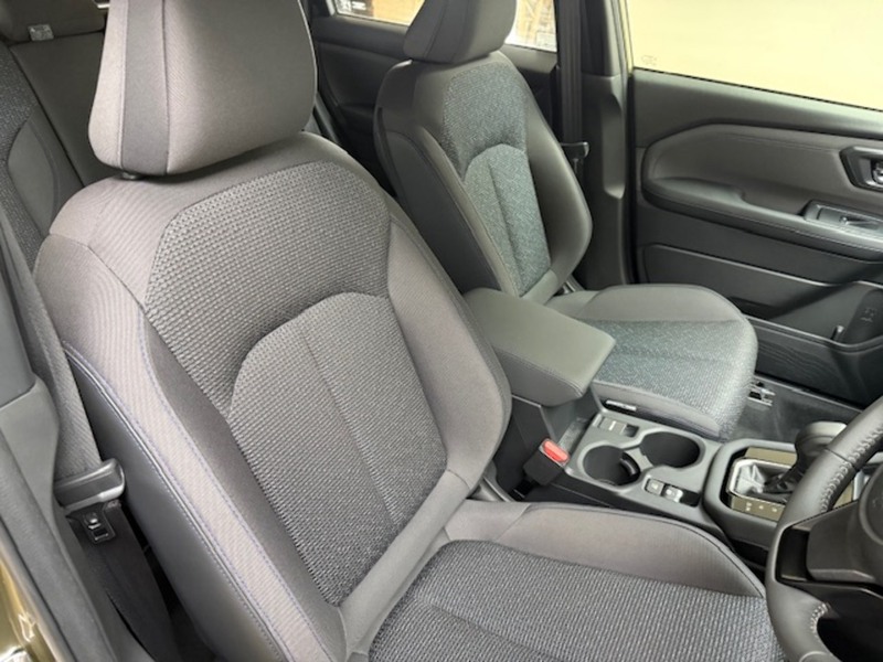 Subaru 2.0 i e-Boxer Limited SUV 5dr Petrol Hybrid Lineartronic 4WD Euro 6 (s/s) (136 ps)