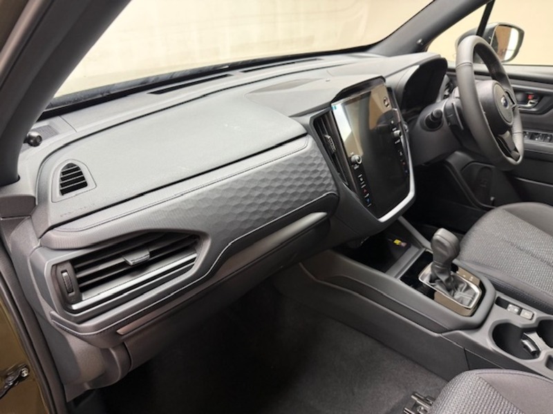 Subaru 2.0 i e-Boxer Limited SUV 5dr Petrol Hybrid Lineartronic 4WD Euro 6 (s/s) (136 ps)