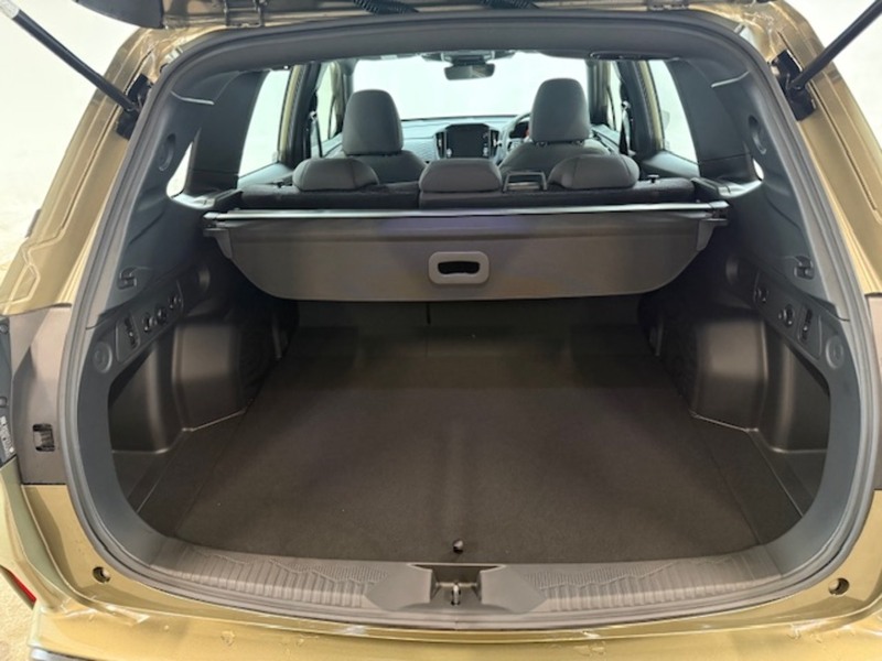 Subaru 2.0 i e-Boxer Limited SUV 5dr Petrol Hybrid Lineartronic 4WD Euro 6 (s/s) (136 ps)