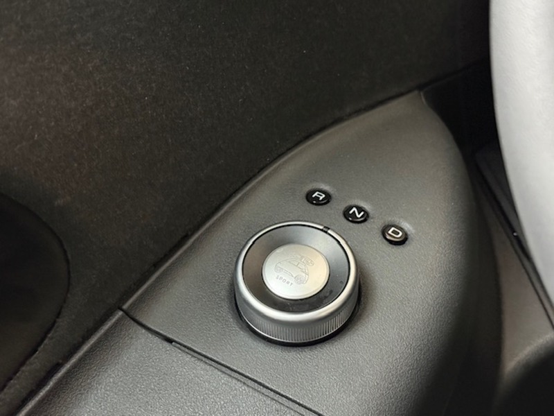 Micro Medium Range  Coupe 10.5 Automatic Electric