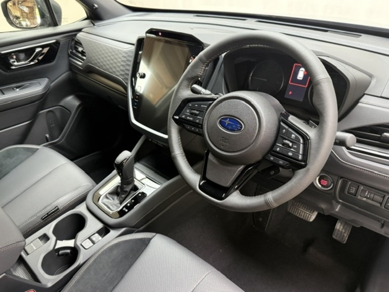 Subaru Touring SUV 1998 CVT Hybrid