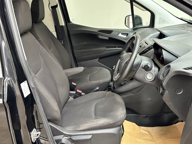 Ford 1.0 EcoBoost Trend Panel Van 5dr Petrol Manual L1 Euro 5 (100 ps)