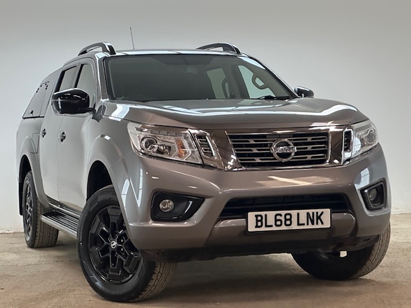 Nissan 2.3 dCi Tekna Pickup 4dr Diesel Auto 4WD Euro 6 (190 ps)