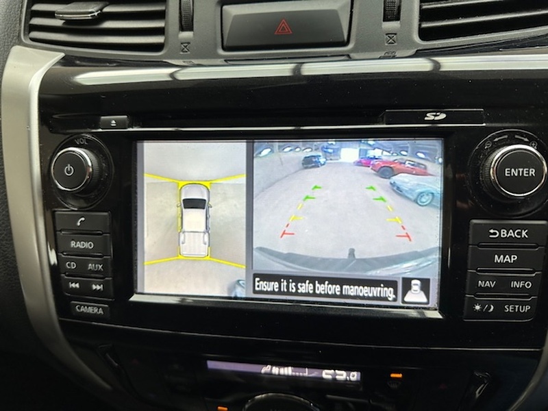 Nissan 2.3 dCi Tekna Pickup 4dr Diesel Auto 4WD Euro 6 (190 ps)