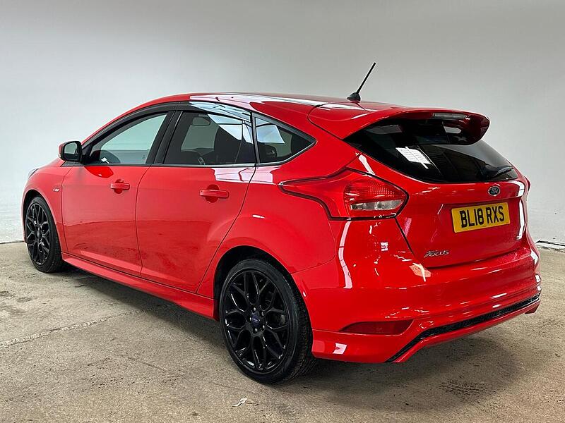 Ford 1.0T EcoBoost ST-Line Hatchback 5dr Petrol Manual Euro 6 (s/s) (140 ps)