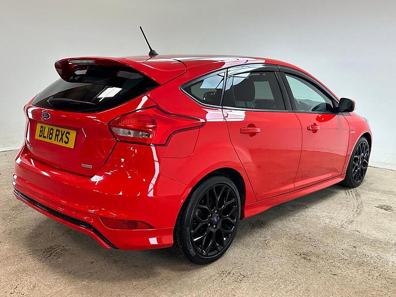 Ford 1.0T EcoBoost ST-Line Hatchback 5dr Petrol Manual Euro 6 (s/s) (140 ps)