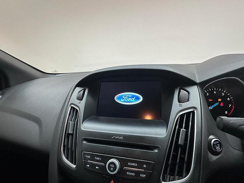 Ford 1.0T EcoBoost ST-Line Hatchback 5dr Petrol Manual Euro 6 (s/s) (140 ps)