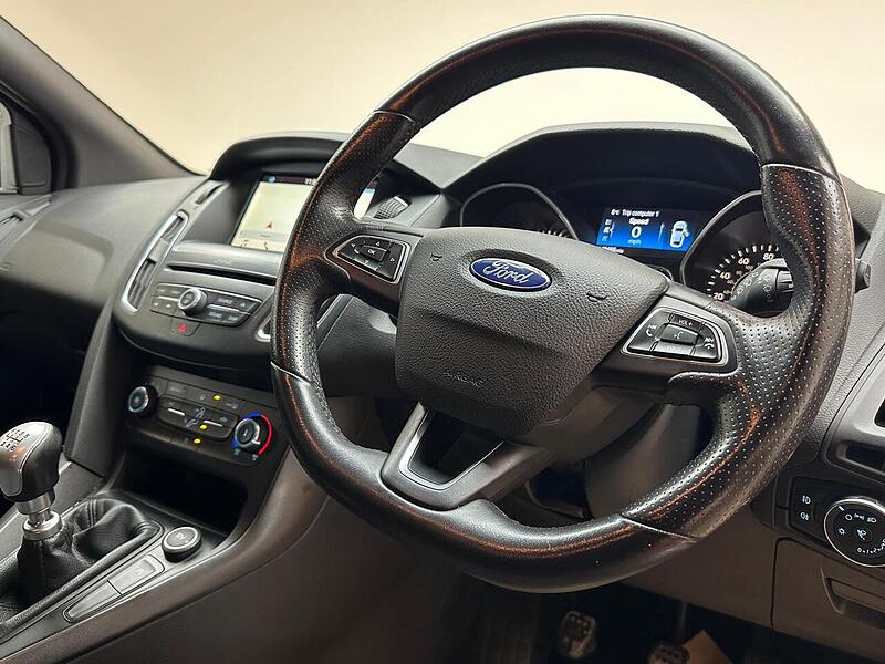 Ford 1.0T EcoBoost ST-Line Hatchback 5dr Petrol Manual Euro 6 (s/s) (140 ps)