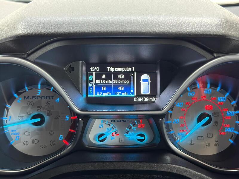 Ford 1.5 TDCi 200 Limited Panel Van 5dr Diesel Manual L1 H1 (119 g/km, 118 bhp)